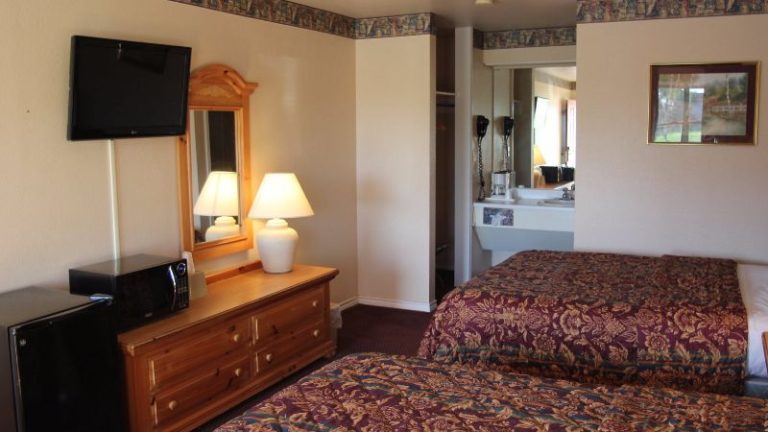 Lakeside Inn & Suites By Oyo Mathis I 37