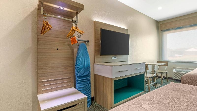 Quality Inn Mesquite – Dallas East, room with private jacuzzi, photo 3
