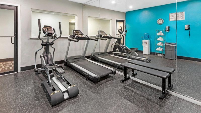 Quality Inn Mesquite – Dallas East, room with private jacuzzi, photo 6