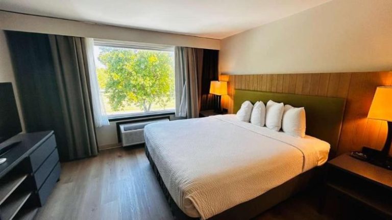 Radiant Inn And Suites