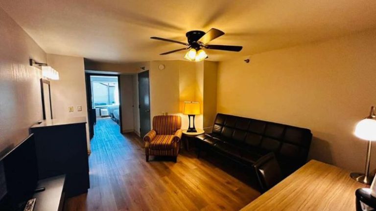 Radiant Inn And Suites