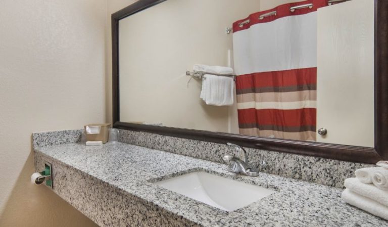 Red Roof Inn Fort Worth – Saginaw