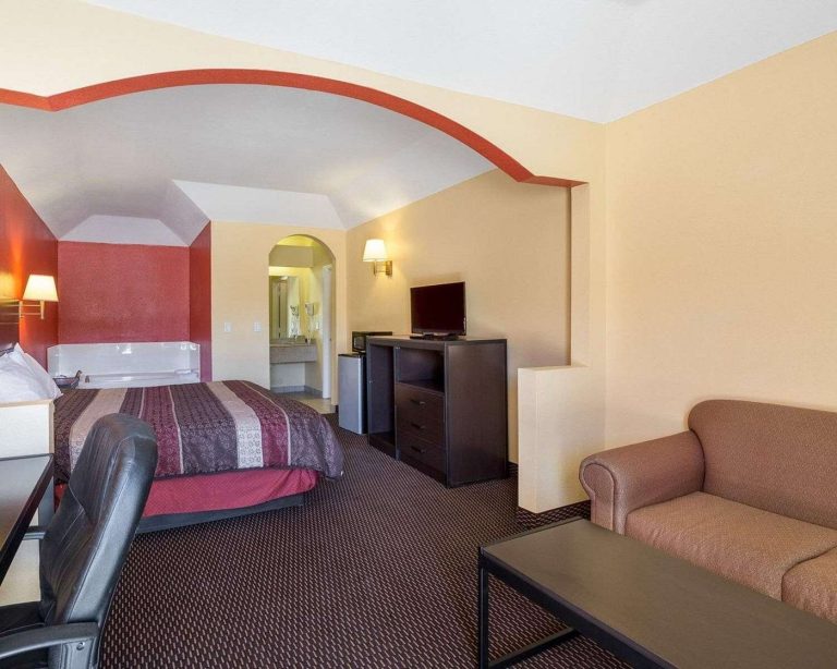 Rodeway Inn Humble