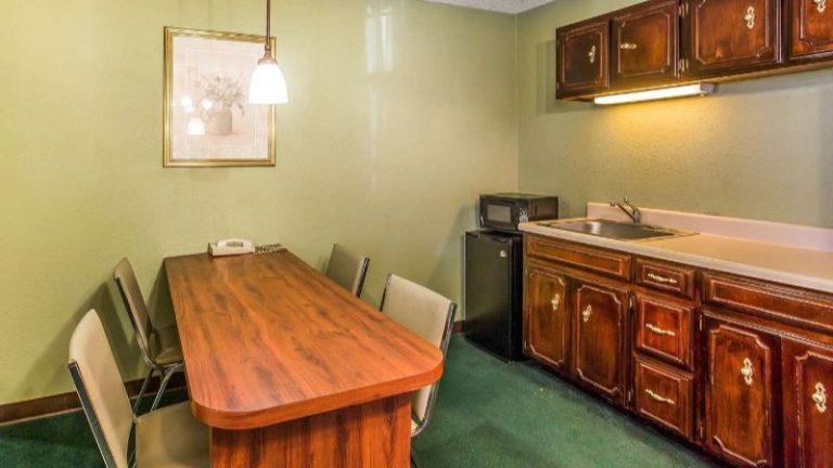 Rodeway Inn & Suites Smyrna