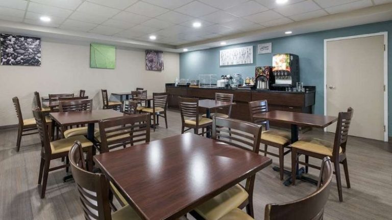 Sleep Inn & Suites Chesapeake