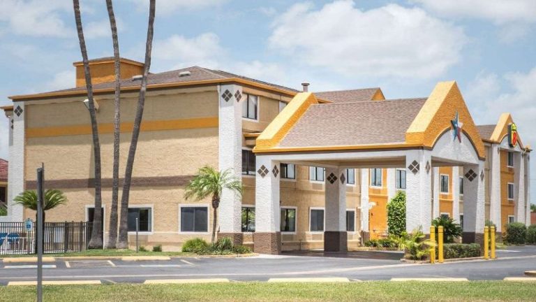 Super 8 By Wyndham Harlingen TX