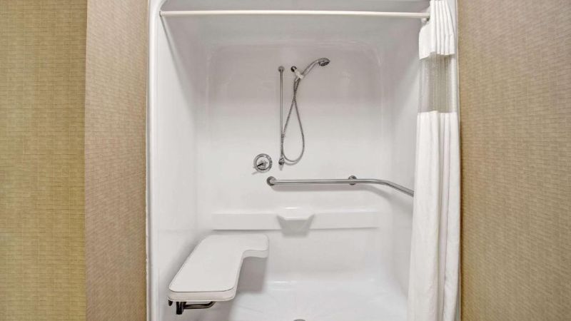Super 8 by Wyndham Knoxville East, photo 3