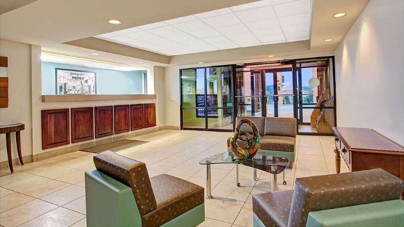 Super 8 by Wyndham Knoxville East, photo 6