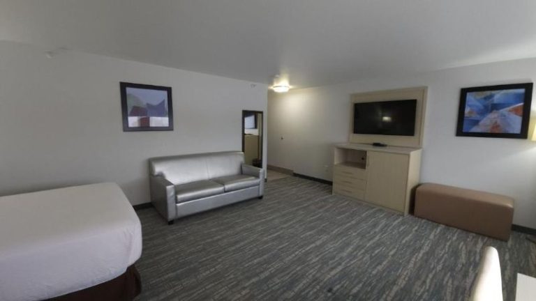 West Valley Inn