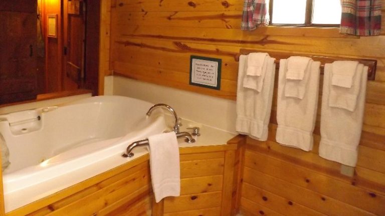 Arizona Mountain Inn & Cabins