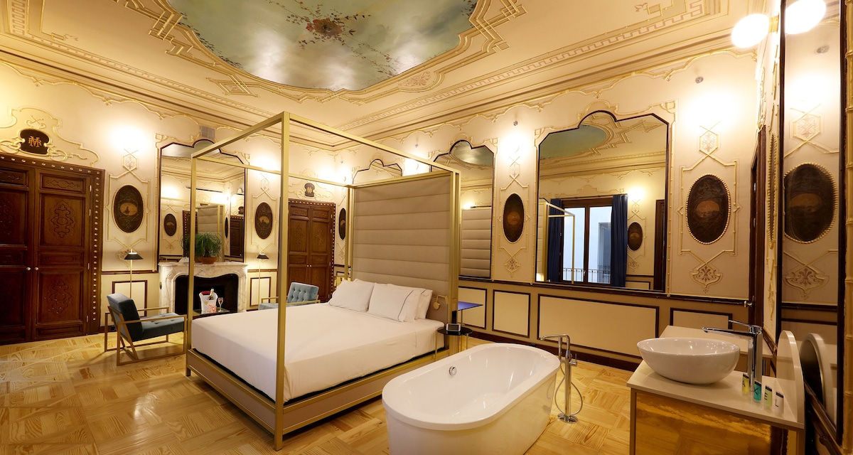 Axel Hotel Madrid, habitación con jacuzzi privado
