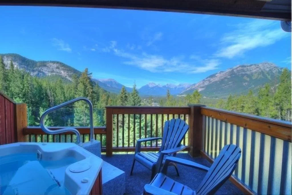 Banff Getaway with Private Hot Tub