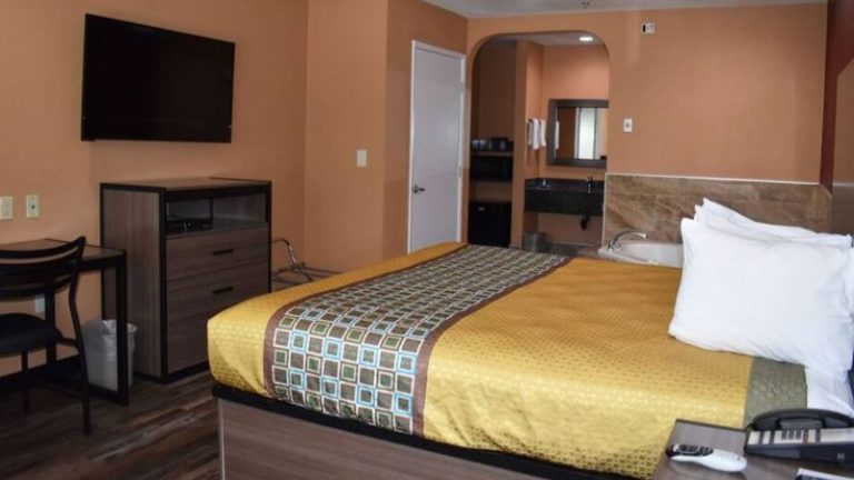 Baymont by Wyndham Manteca