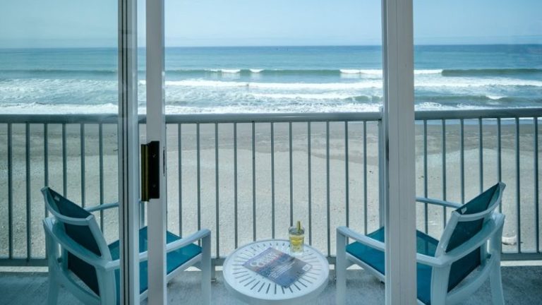 Beachfront Inn