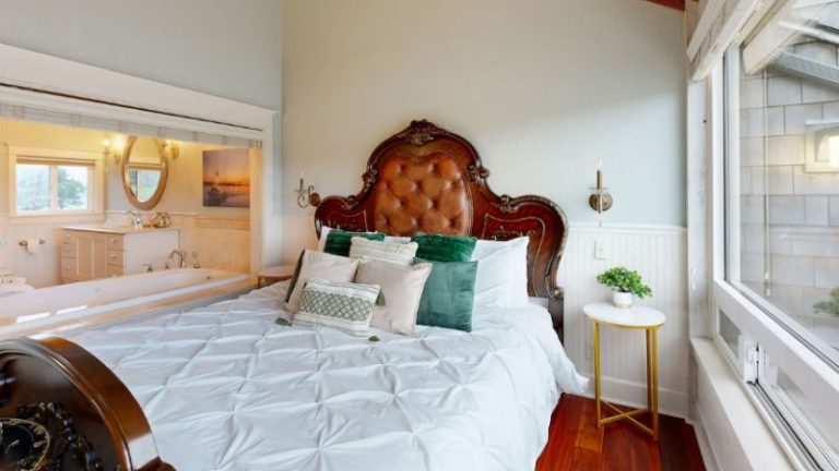 Beautiful Briny Retreat
