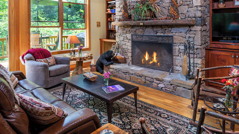 Bent Creek Lodge, room with private jacuzzi, photo 4
