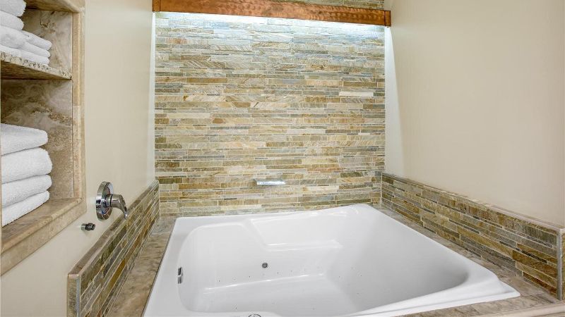 Best Western Plus Arroyo Roble Hotel & Creekside Villas