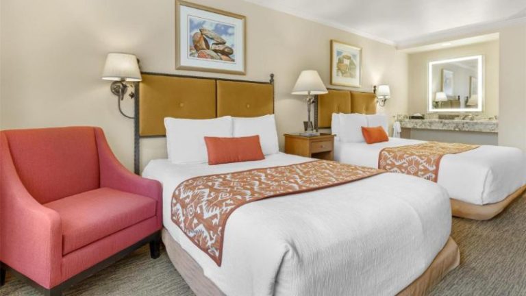 Best Western Plus Arroyo Roble Hotel & Creekside Villas