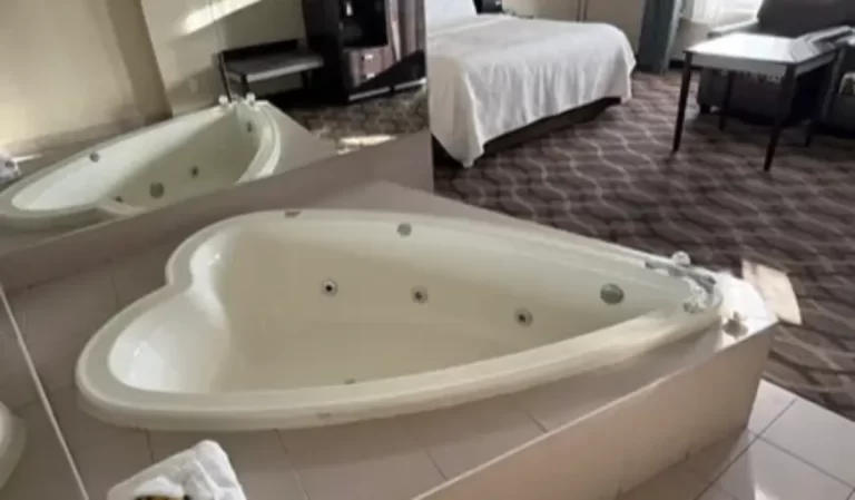 Best Western Plus Travel Hotel Toronto Airport