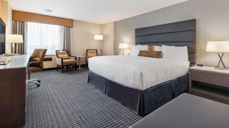 Best Western Premier Calgary Plaza Hotel & Conference Centre