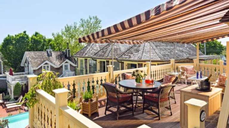 Brass Key Guesthouse – Provincetown