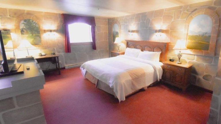 Canad Inns Destination Centre Fort Garry