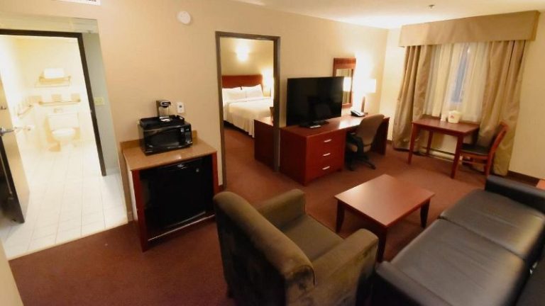 Canad Inns Destination Centre Fort Garry