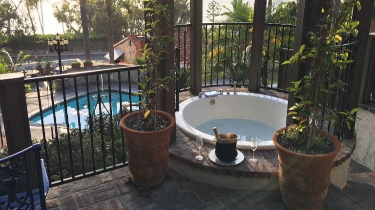 Casa Laguna Hotel & Spa