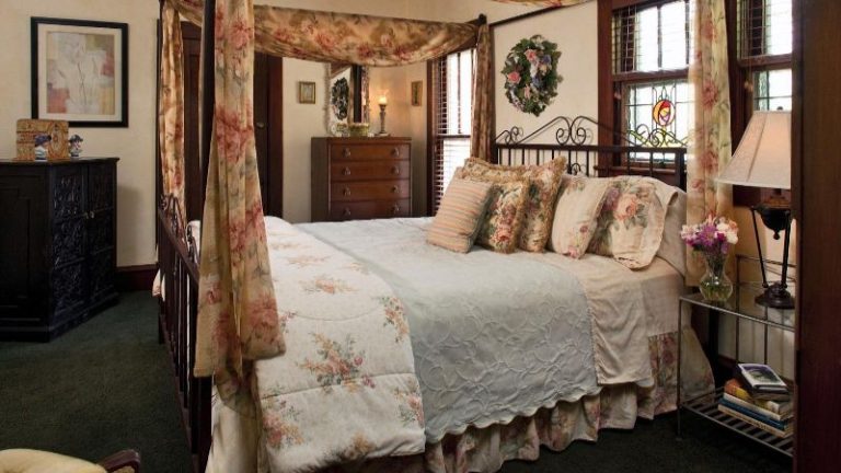 Cliff Cottage Bed and Breakfast Inn