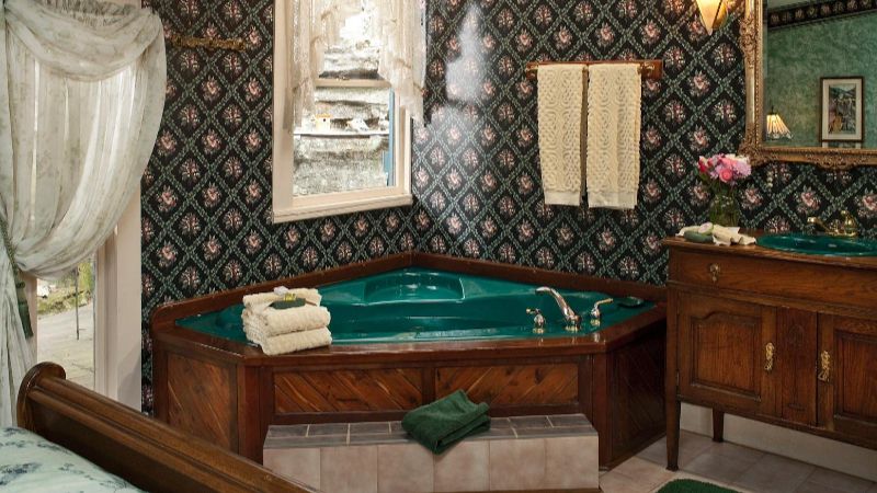 Cliff Cottage Bed and Breakfast Inn