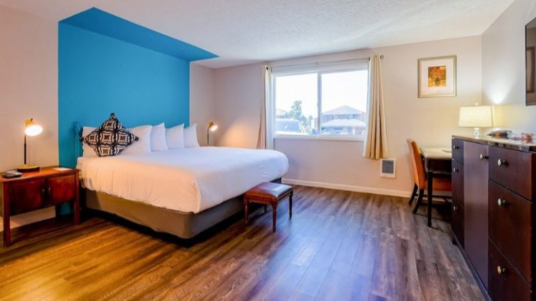 Coast River Inn by OYO Seaside