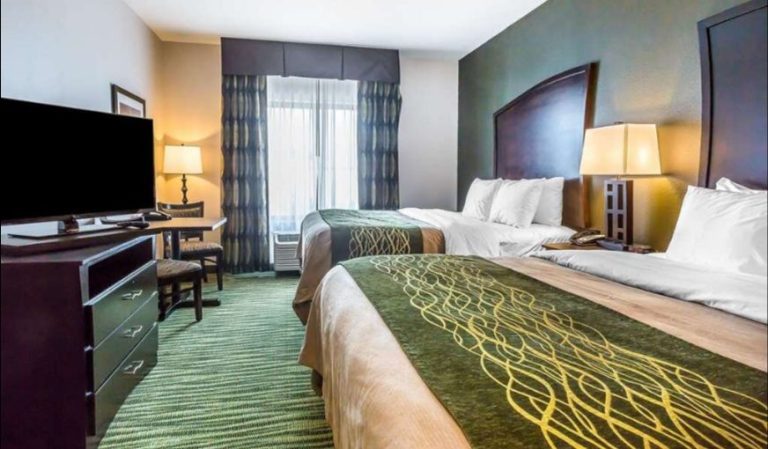Comfort Inn & Suites Moore – Oklahoma City