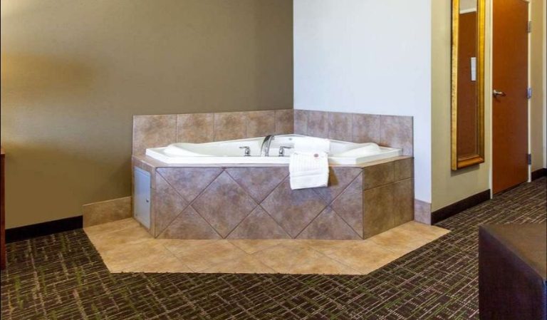 Comfort Inn & Suites Norman near University