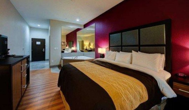 Comfort Inn & Suites Tulsa I-44 West – Rt 66