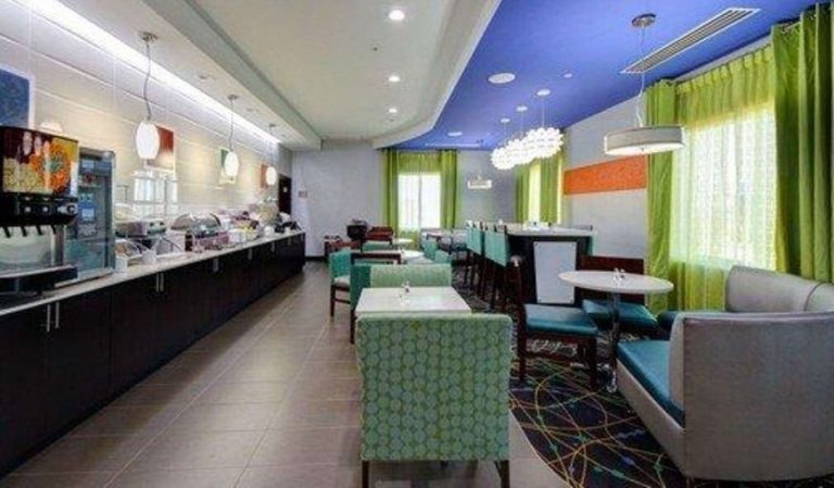 Comfort Inn & Suites Tulsa I-44 West – Rt 66