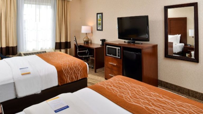 Comfort Inn & Suites Madison North (DeForest)
