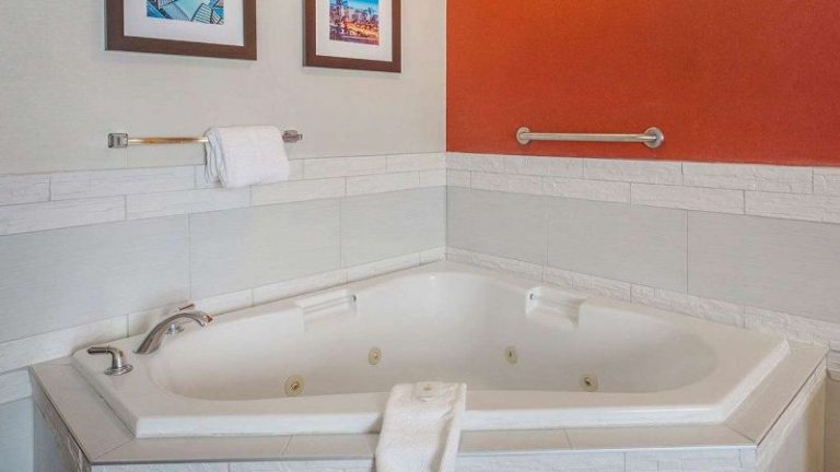 Comfort Inn & Suites University Calgary