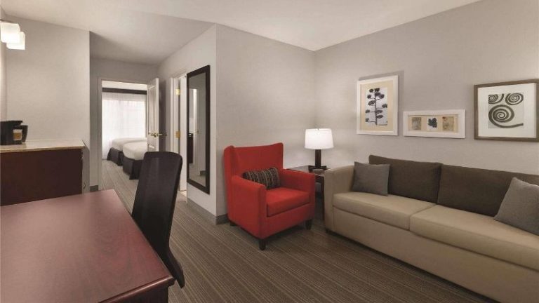 Garner Hotel Madison – Huntsville Airport
