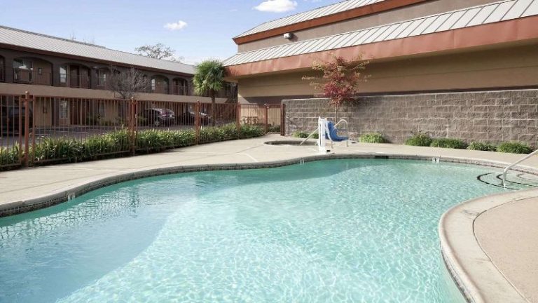 Days Inn By Wyndham Rocklin/sacramento