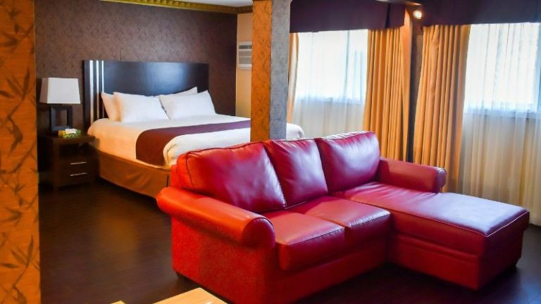 Days Inn by Wyndham Sylvan Lake
