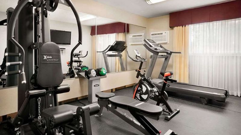 Days Inn by Wyndham Sylvan Lake, room with private jacuzzi, photo 6