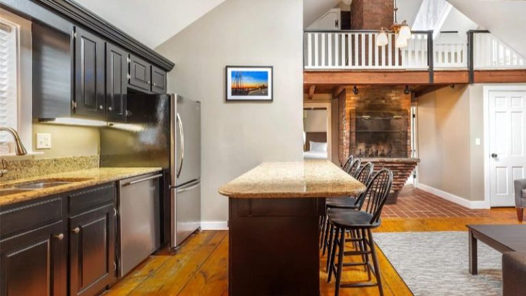 Essex Street Inn & Suites, Ascend Hotel Collection