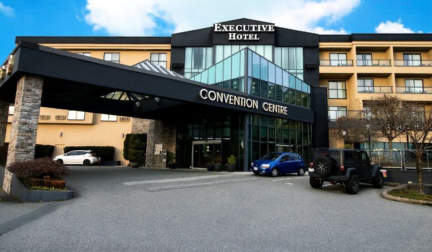 Executive Suites Hotel & Conference Centre, Metro Vancouver, room with private jacuzzi, photo 8