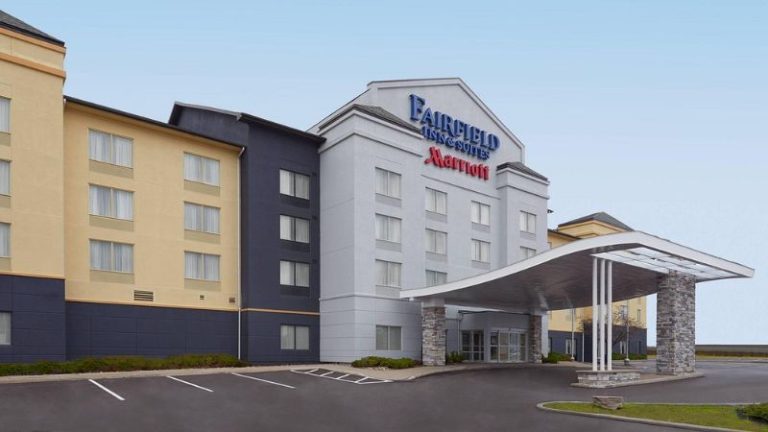 Fairfield Inn & Suites Toronto Brampton