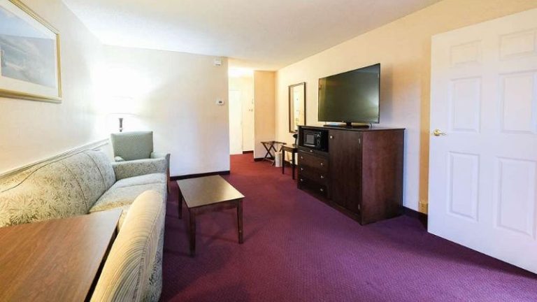Fireside Inn & Suites Portland