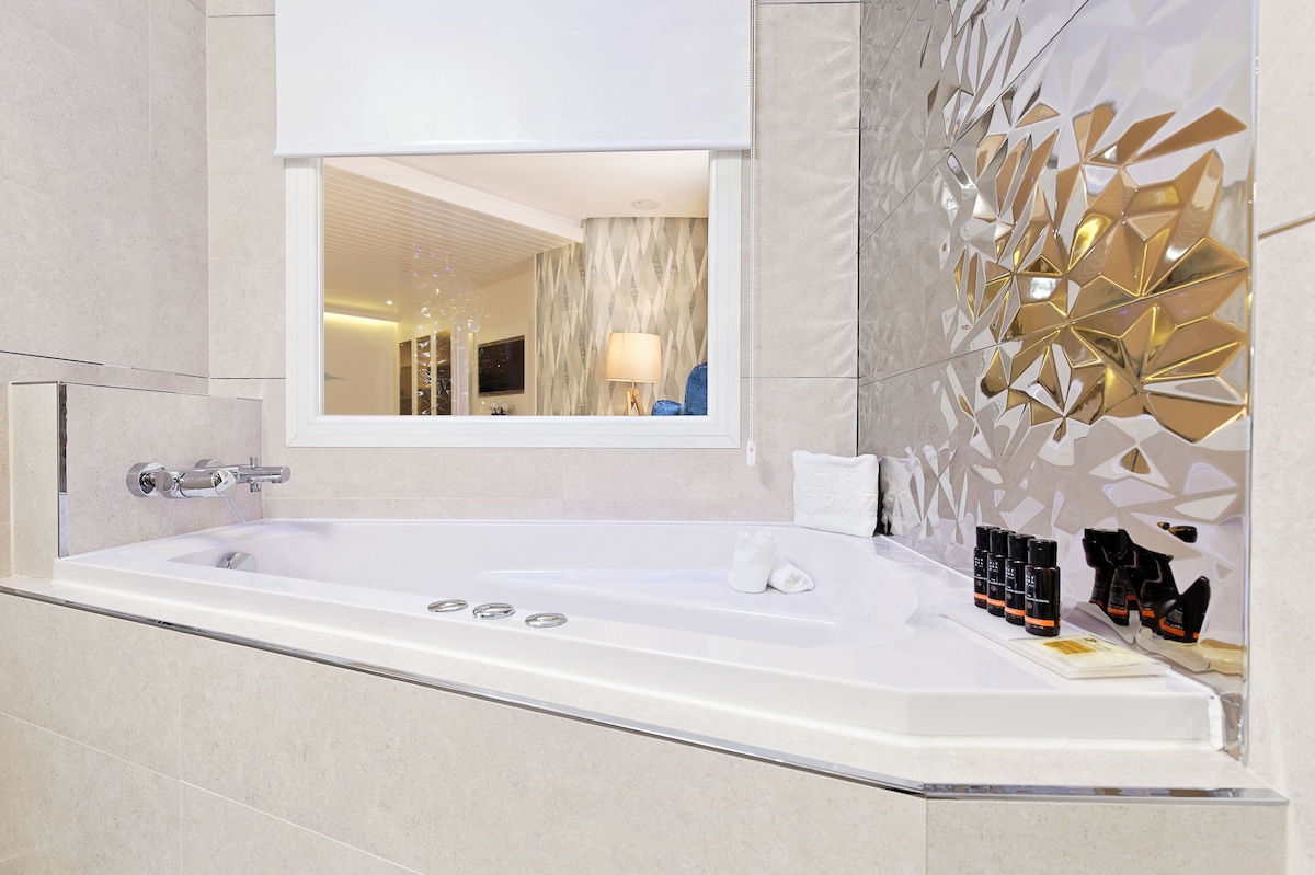 Grupotel Mayorazgo, habitación con jacuzzi privado