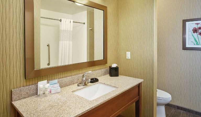 Hampton Inn & Suites Milwaukee/franklin
