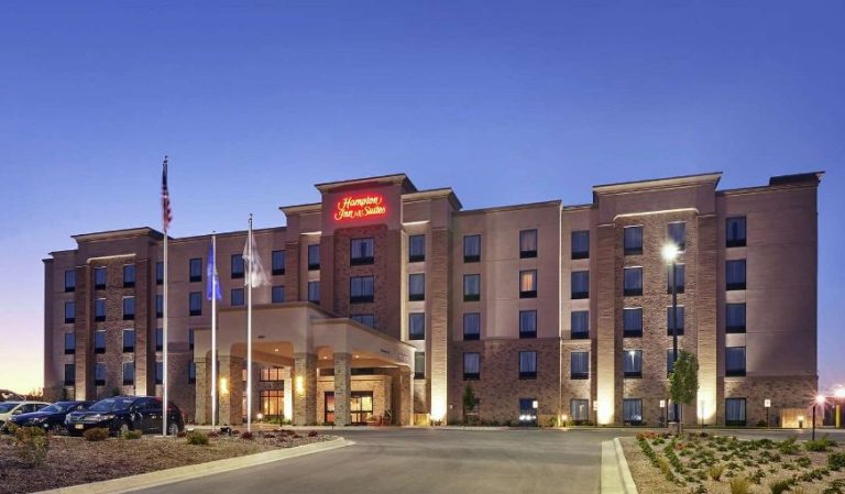 Hampton Inn & Suites Milwaukee/franklin