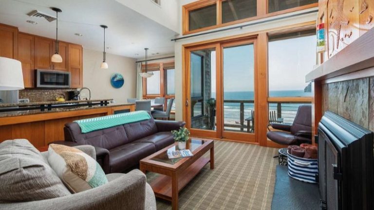 Headlands Coastal Lodge & Spa
