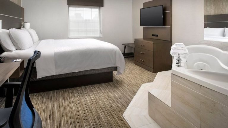 Holiday Inn Express & Suites Annapolis, an IHG Hotel